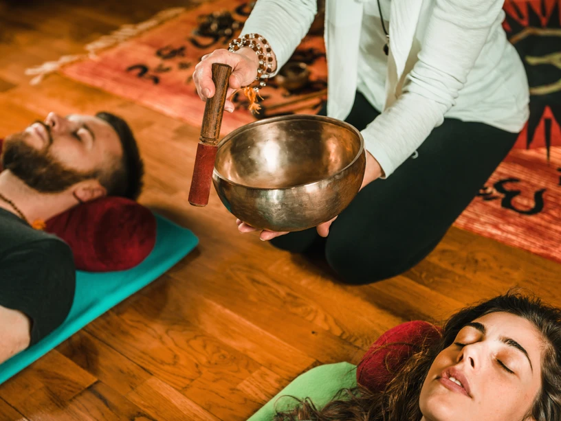 Sound Baths for Stress Reduction &#038; Healing